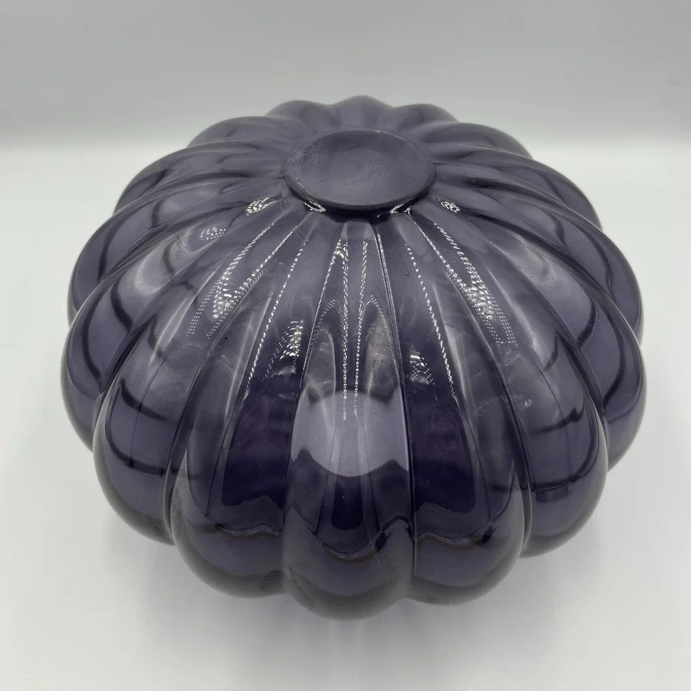 The Unbranded Brand vintage purple